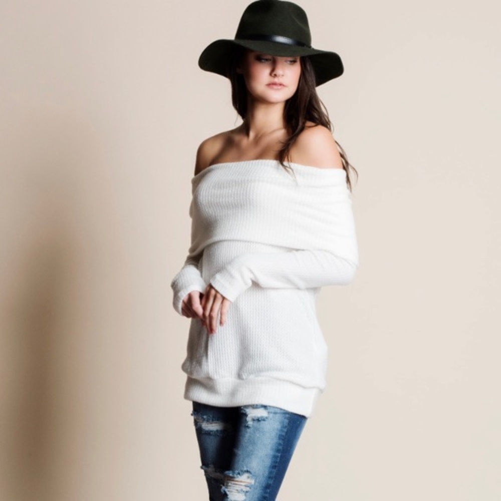 BOUTIQUE • SWEATER - Picture 2 of 5